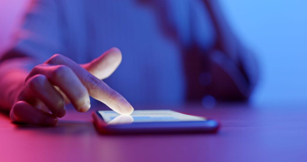 Shocking: 13-Year-Old Girl Suffers Severe Burns Using Phone While Charging