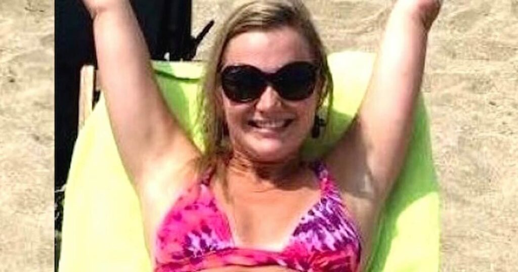Bikini Bombshell: The Surprising Story Behind the Viral Beach Photo