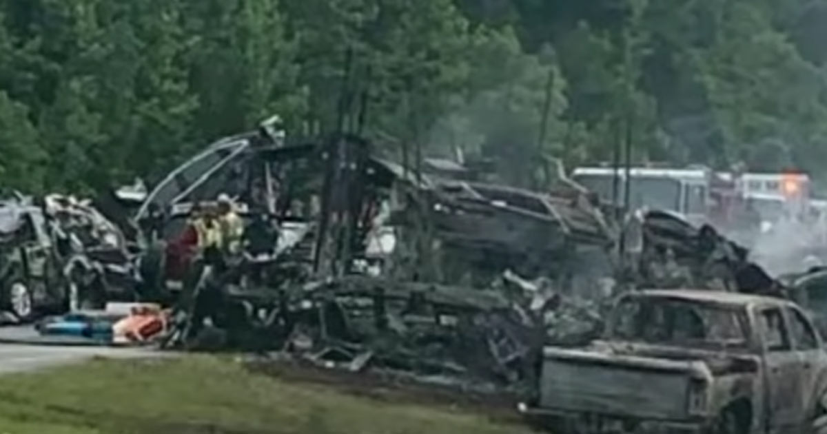 Tragedy Strikes: 8 Children Killed in Multi-Car Accident – Rest in Peace