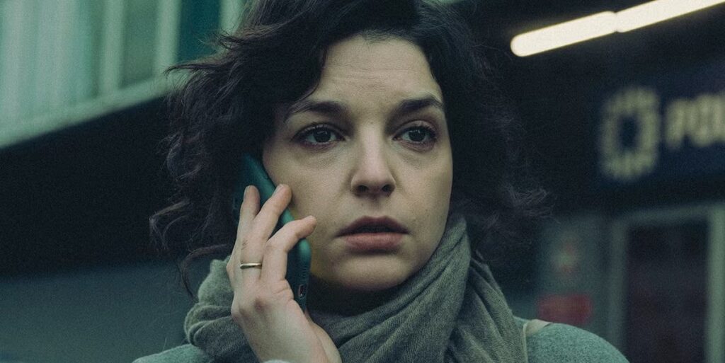 Can't Stop Watching: Netflix's 'Just One Look' will Blow Your Mind!