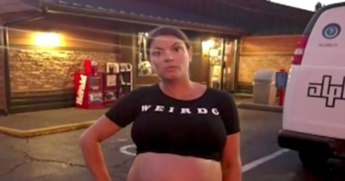 Fired Waitress Leaves Pregnant Mother Stranded – Internet Outraged by Shocking Reason