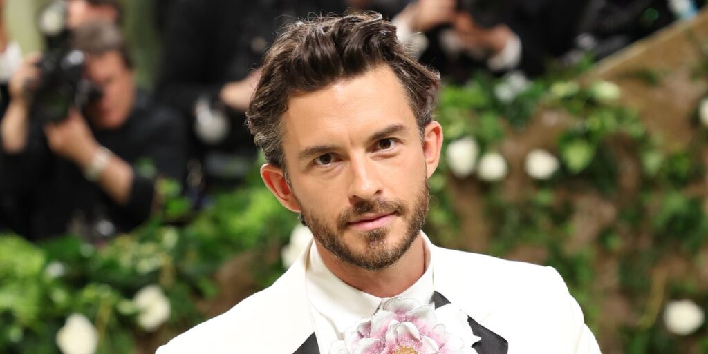 The Mystery of Jonathan Bailey's Oscars Absence Finally Revealed: Aha Moment!
